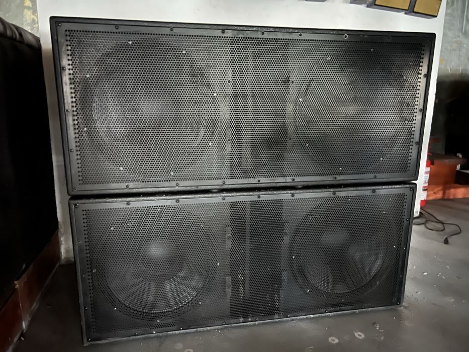 Vand sau schimb boxe,basi,amplificatoare,dsp