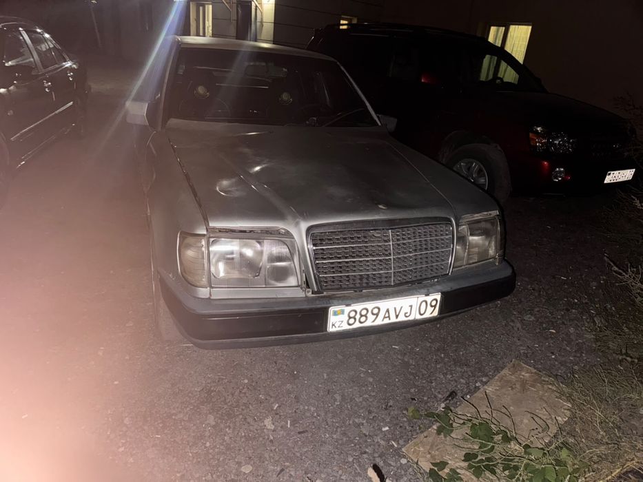 Продаю мерседес по запчастям