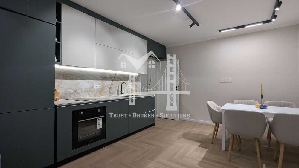 Продава се Четиристаен апартамент в София, Оборище - 75 кв.м за 3332 €/кв.м - Снимка #4