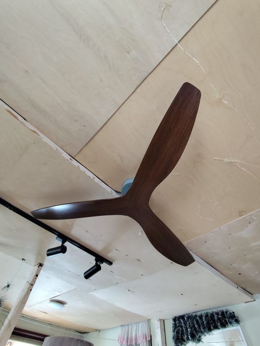 Вентелятор потолочный