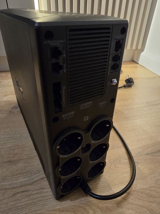 UPS APC BR1500G-GR 1500VA / 865W – stare impecabilă