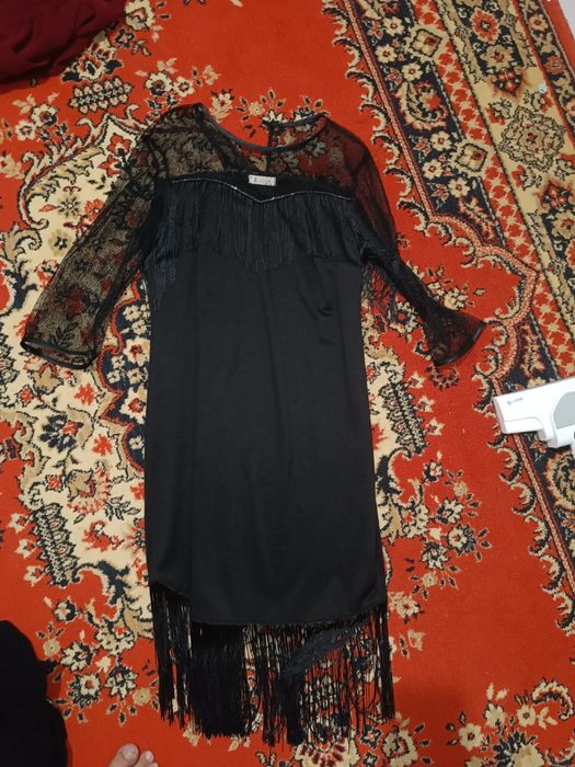 Платье нарядное коасивое