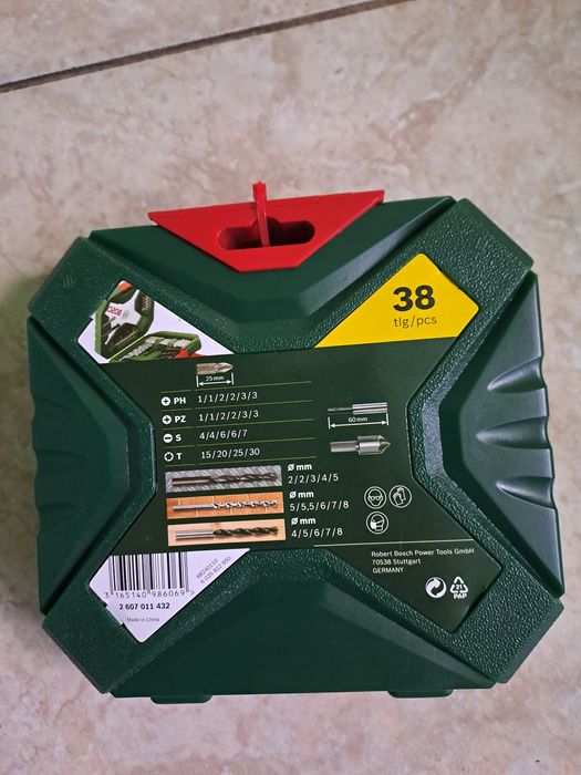 Vând trusă pentru bormașină