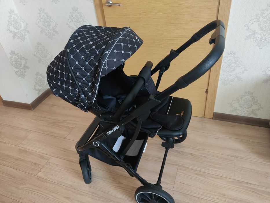 Коляска прогулочная
