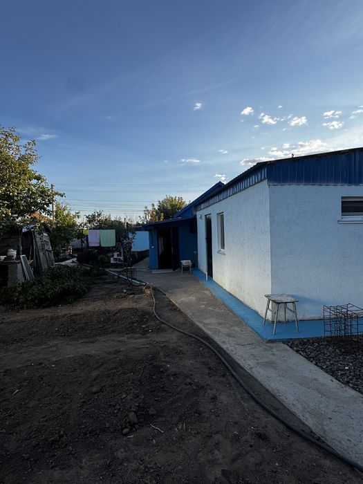 Продается очень ухоженный дом с баней