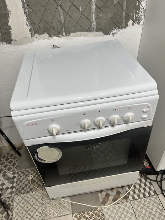 Продам газ плиту б/у