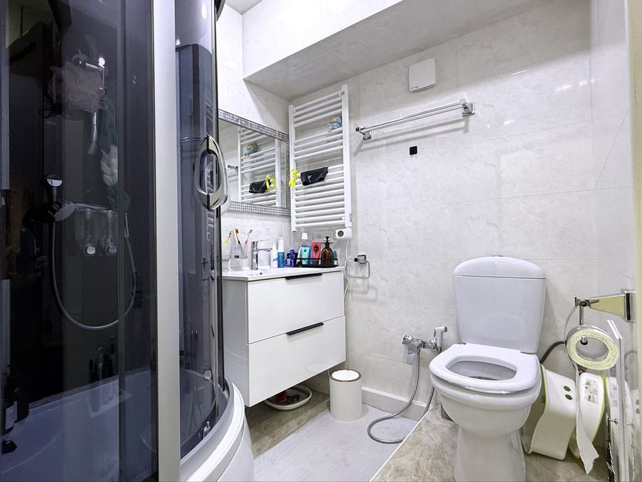 1 Комната 1в2/4/4 Мухтар Ашрафий, балкон 2х6, Магазин Счётчиков