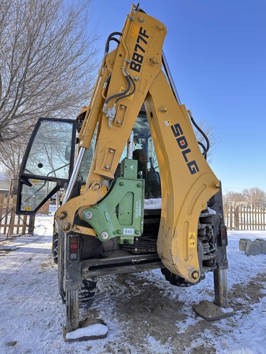 Экскаватор погрузчик. 3в1 Петушок и Трактор