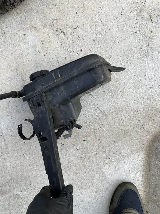 Казанче антифриз БМВ Е60 Е61