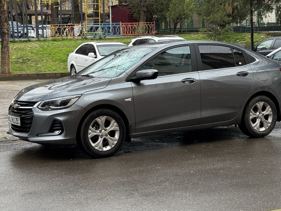 Продам свой авто Chevrolet onix
