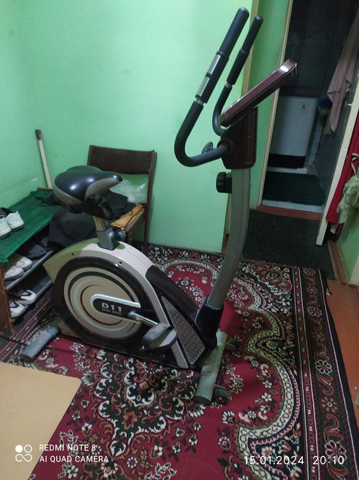 Вело тренажор яхши холатда 140 кг гача кутаради.