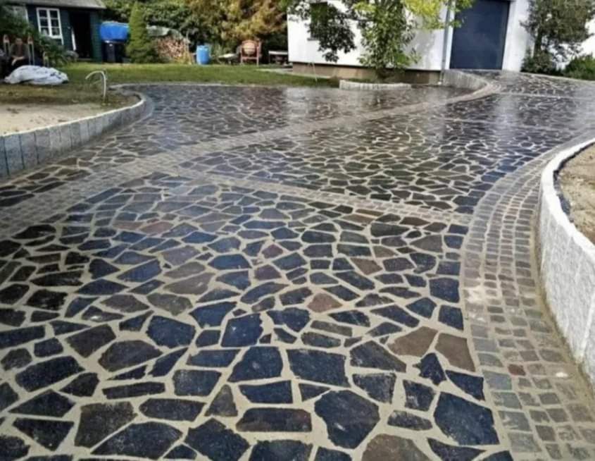 Amenajare interioara, pavaj cu piatra