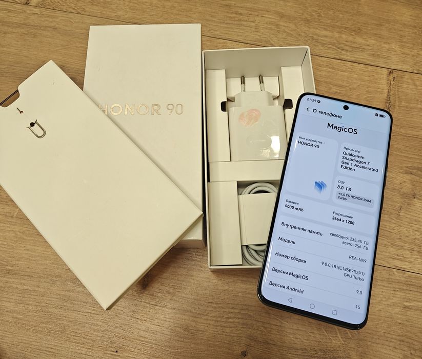 Продам Honor 90 8/256 Изумрудно-зеленый