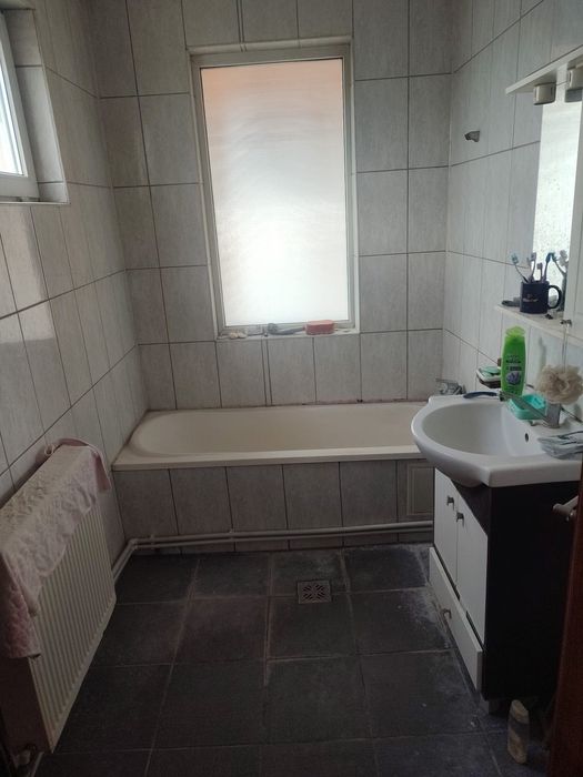 Vand casa zona centrala ,langa colegiul B.P.Hasdeu