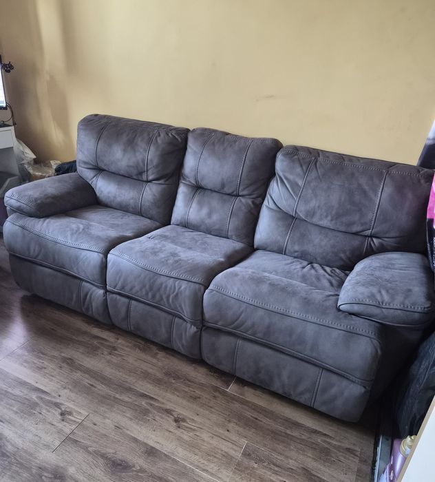 Електрически диван