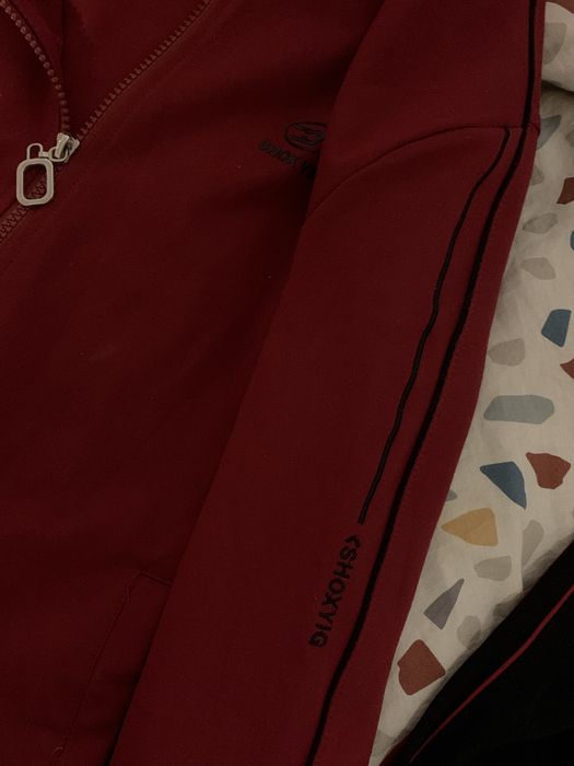 бордовый костюм shox