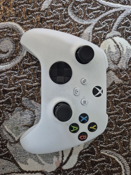 Xbox-S, 512GB с док станцией.