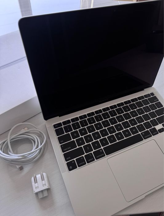 Macbook Air M1 256Gb 2020