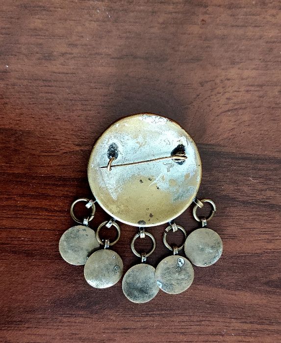 Старинна брошка за носия, Старинно кръстче