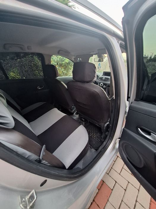 Vând Renault Clio2012