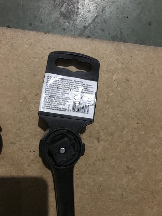 Clicket 1/2 Italia Nou