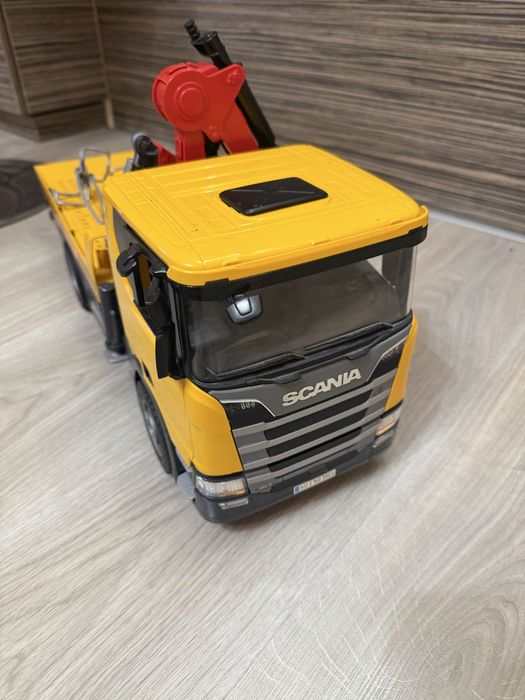 Детски камиони Scania и Volvo