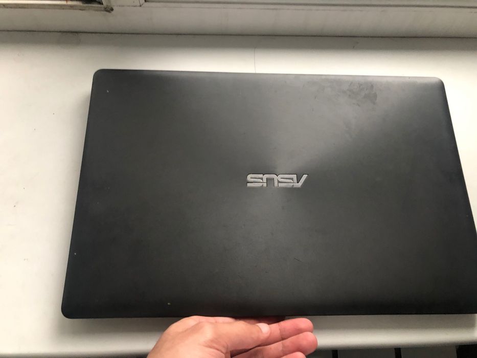 Срочно продам Ноутбук ASUS x550c