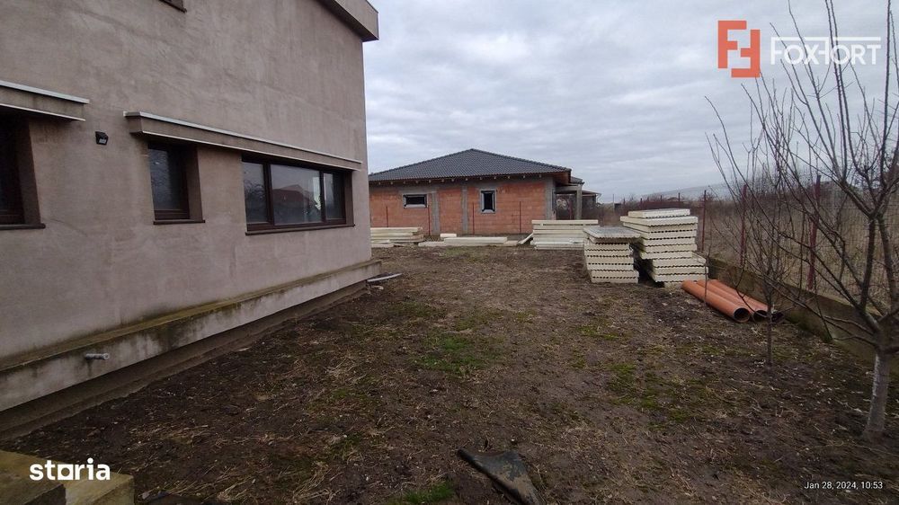 Casa 8 camere ,Sacalaz-Ideala pentru 2 familii