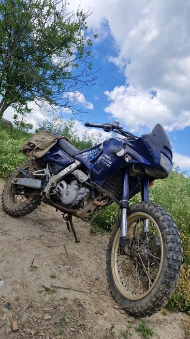 Vând Aprilia pegaso 650