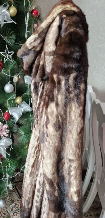 Продам норковые шубы.