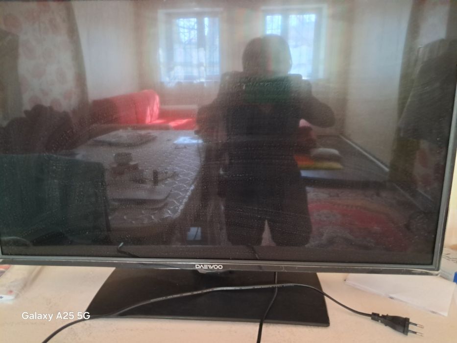 Продам новый телевизор