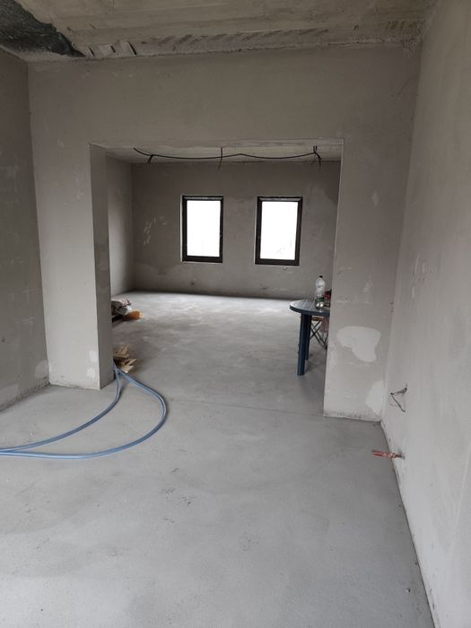 Vând casă P+M parțial finalizată