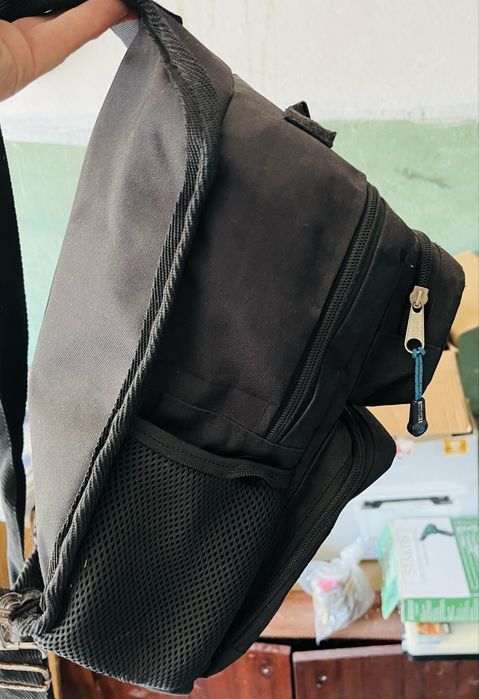 Каска , рюкзак, Степлер строительный