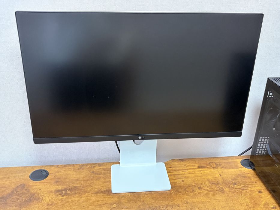 Монитор LG 27UN850-W