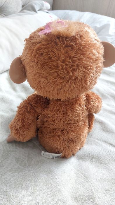 Обезьяна игрушка Хасбро интерастивная