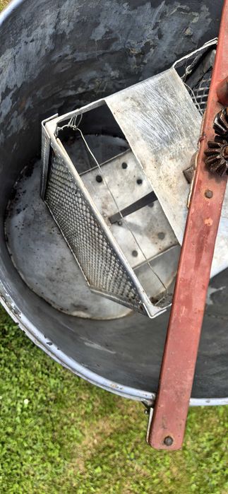 Centrifuga de scos miere