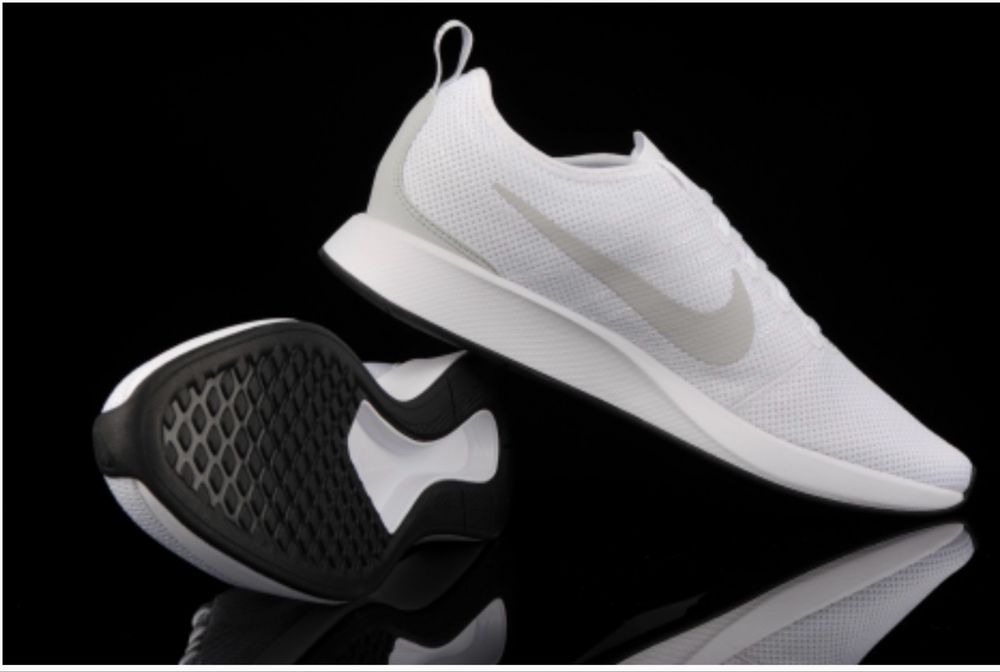 Vand adidasi Nike