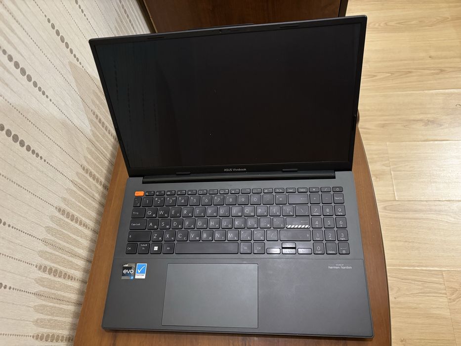 ASUS Vivobook 16X