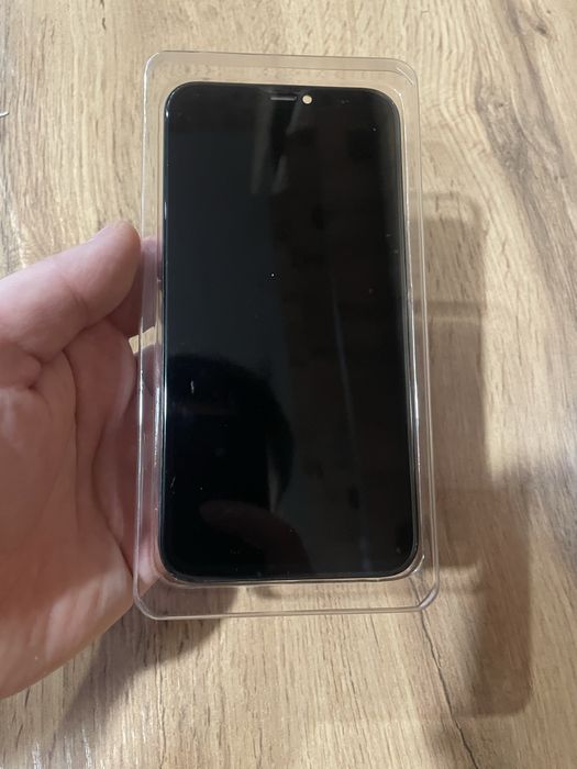 iPhone 11 с гарантей. Айфон 11