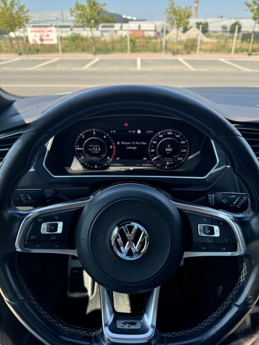 Volkswagen Tiguan R line
