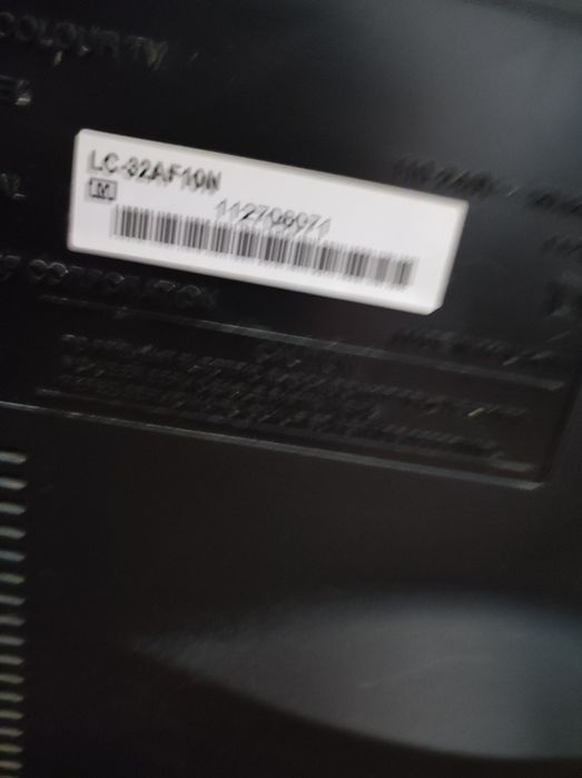 Телевизор Sharp 32 дюйма