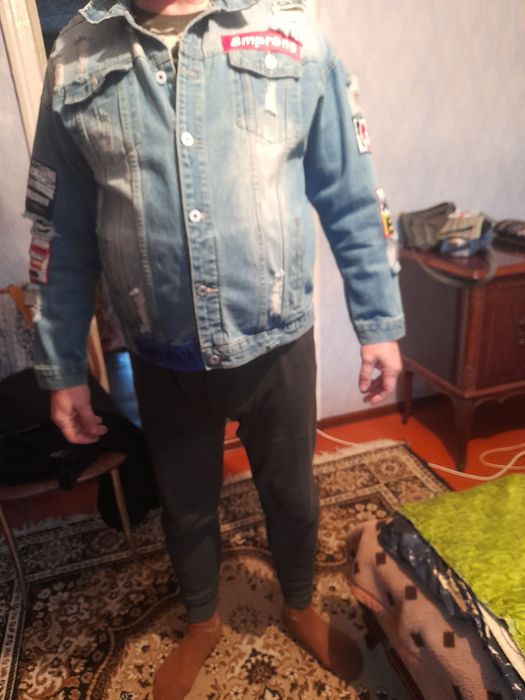Продам джинсовую куртку