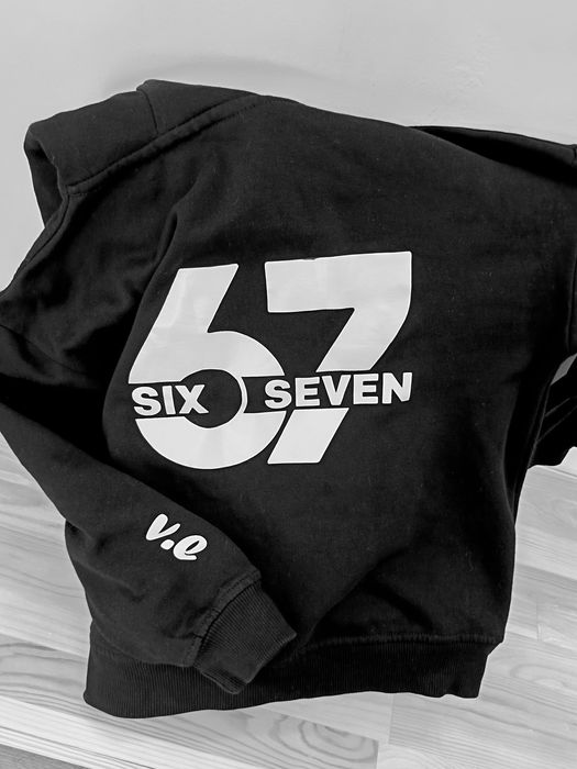 Слуитчър с надпис