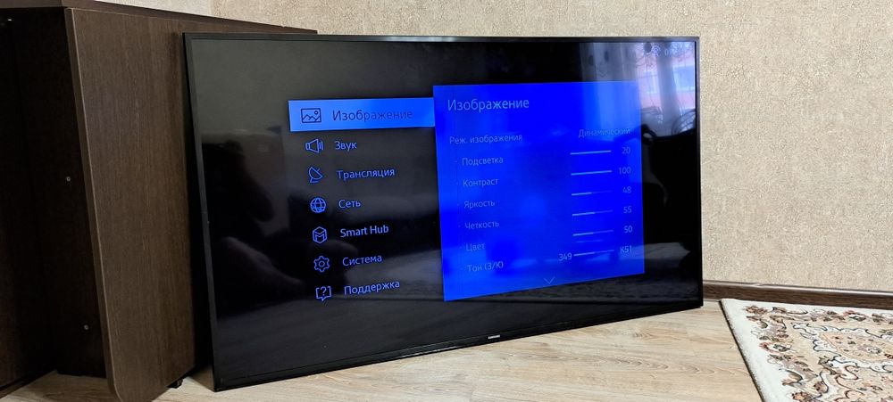 Телевизор Samsung UE55JU6000U