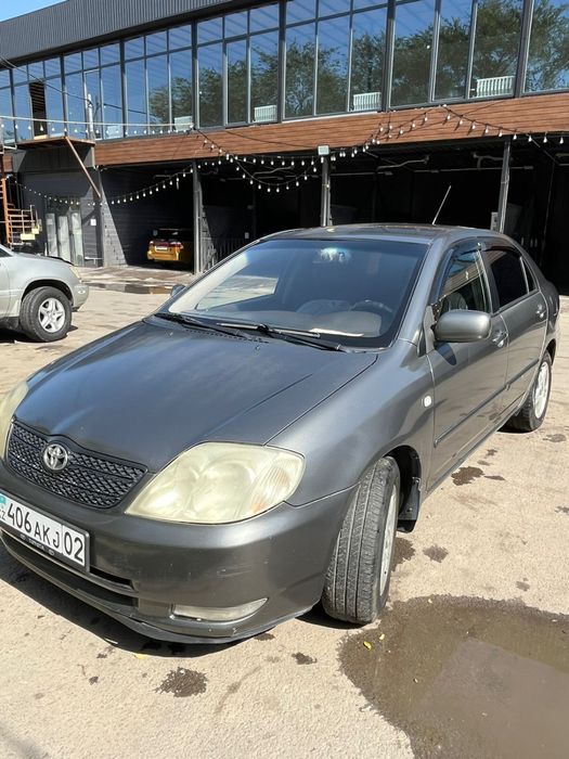 Toyota corolla 2004 года