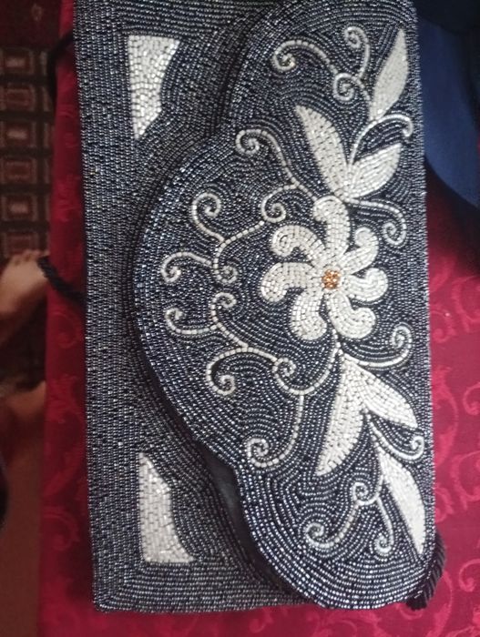 Geantă făcută manual