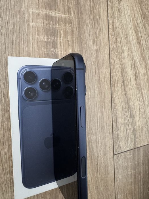 iPhone 17 Pro 512 Deep Blue