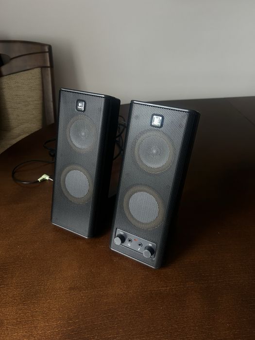 Продам колонки logitech