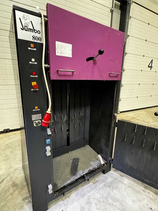 Presa hidraulica industriala pentru balotat carton - Jumbo 800