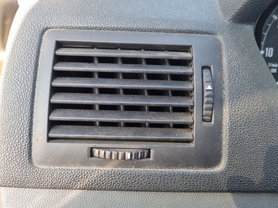 Grila aerisire stanga Skoda Fabia 1 (6Y2) [Fabr 1999-2008] OEM